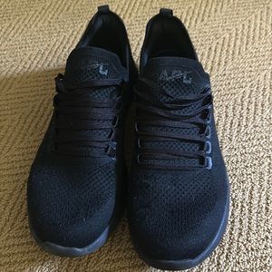 APL Breeze sneakers. Good condition. Lightly worn. Size 10 Black.